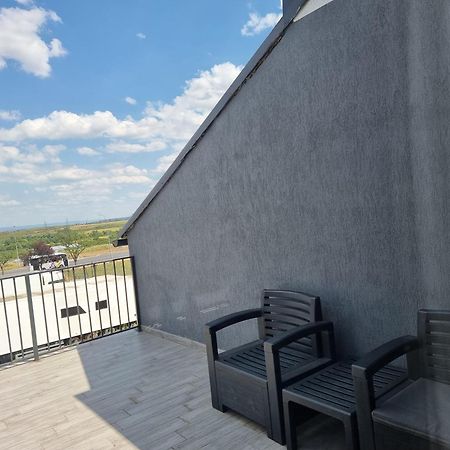 Apart Bun Apartment Орадеа Стая снимка