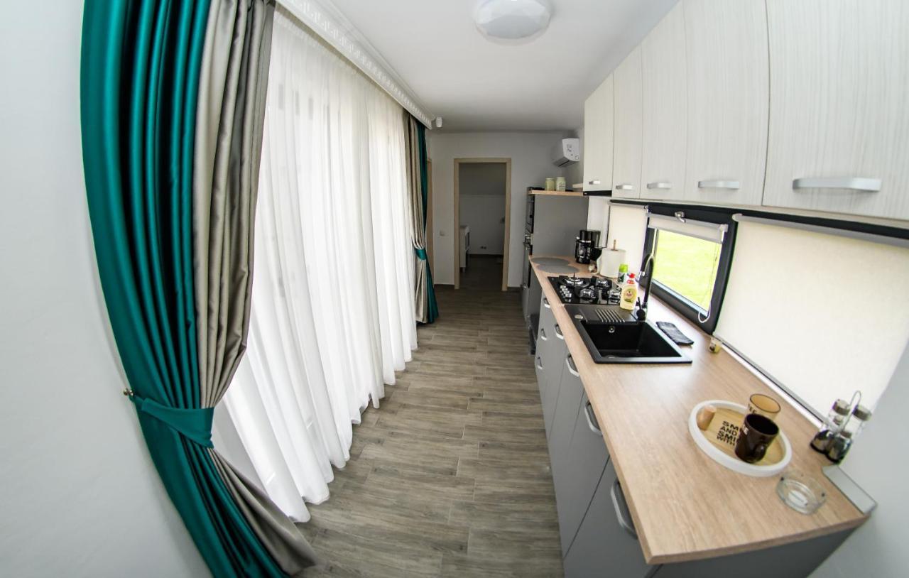 Apart Bun Apartment Орадеа Екстериор снимка